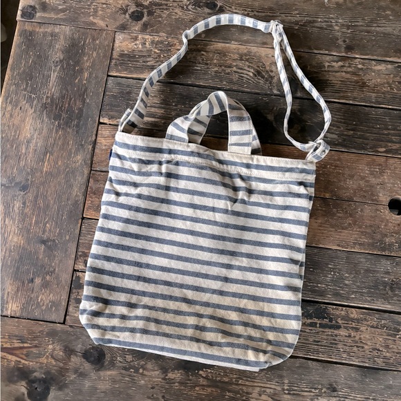 BAGGU Striped Canvas Duck Tote - Picture 3 of 8